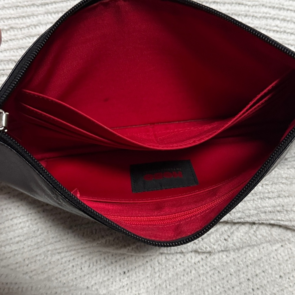 Hobo Vida Black Leather Wristlet - Picture 8 of 12